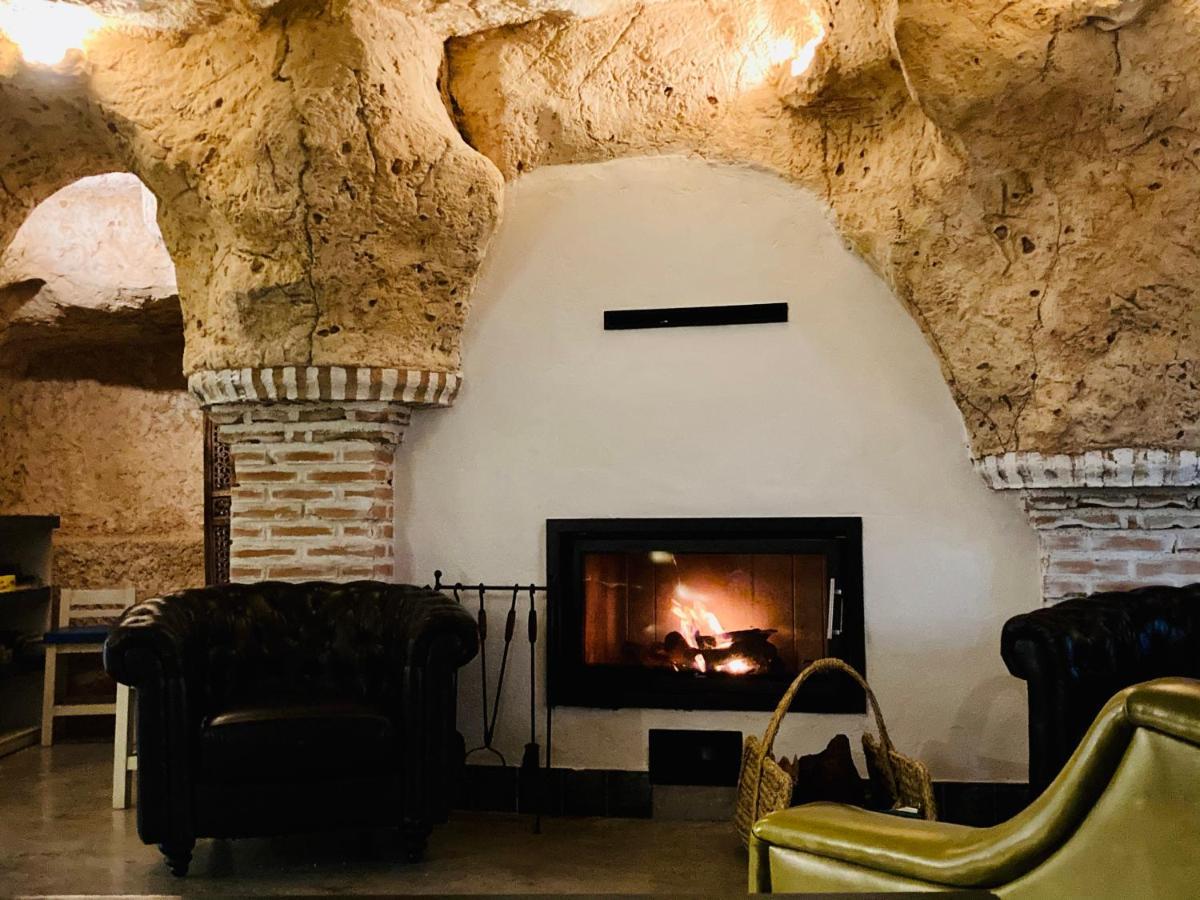 Casa Rural Cueva El Nido Casas de Fernando Alonso ภายนอก รูปภาพ