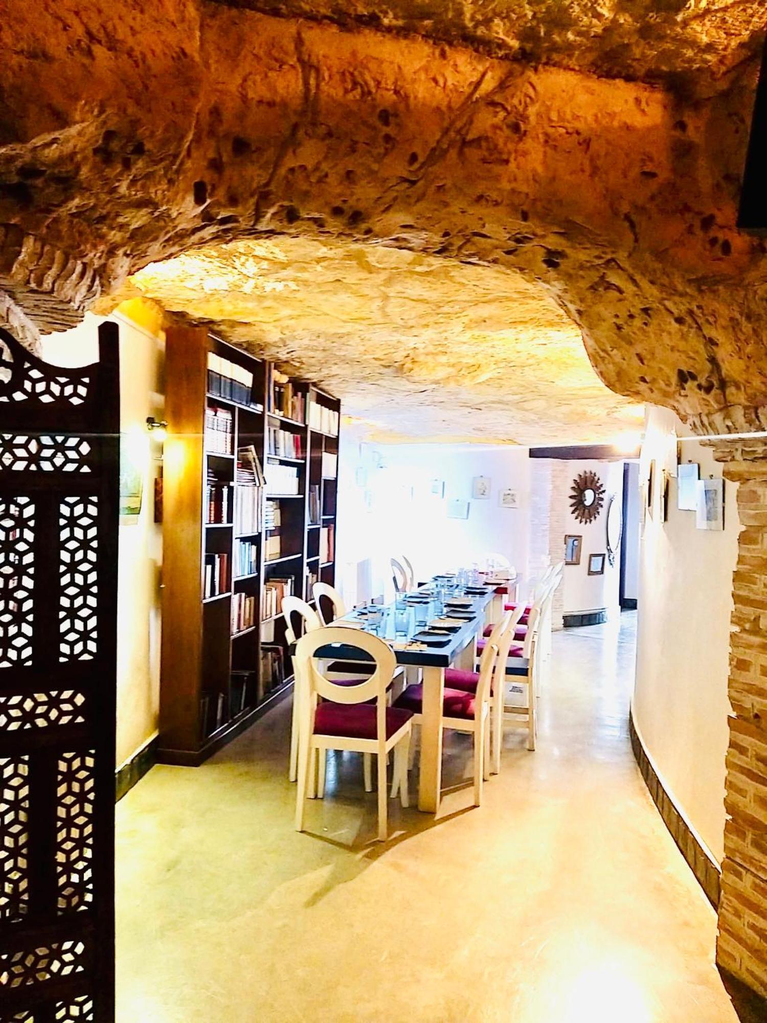 Casa Rural Cueva El Nido Casas de Fernando Alonso ภายนอก รูปภาพ