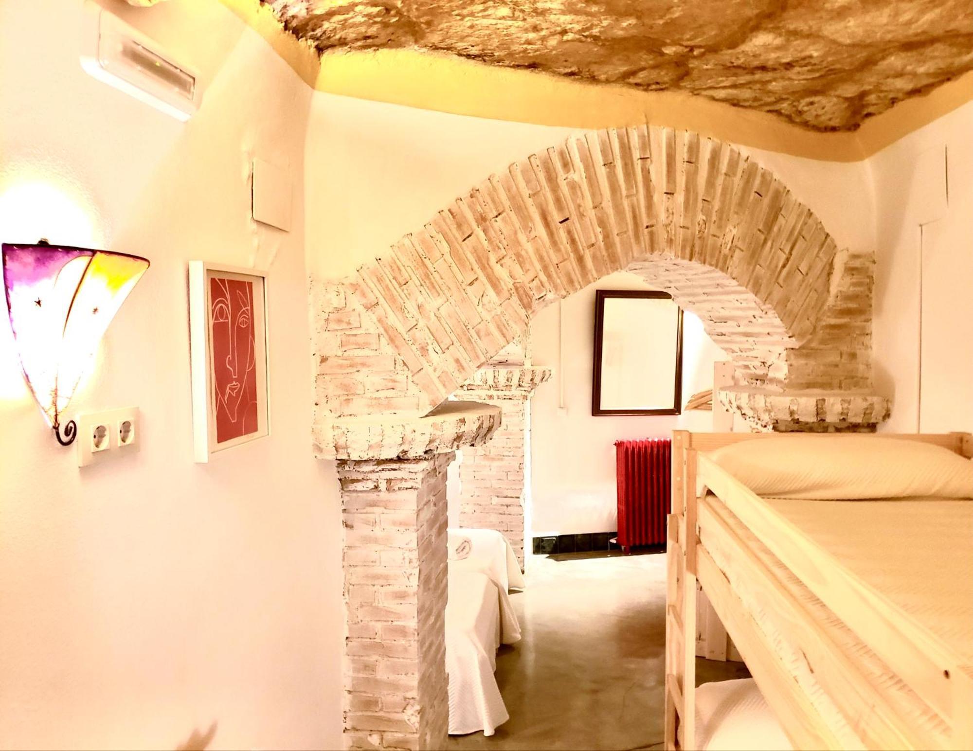 Casa Rural Cueva El Nido Casas de Fernando Alonso ภายนอก รูปภาพ